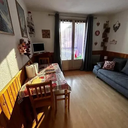 Confortable Appartement, Panorama Sud, Vue Montagne *