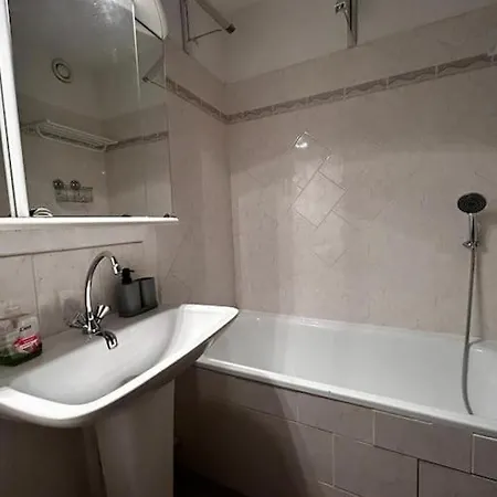 Confortable Appartement, Panorama Sud, Vue Montagne Apartment *